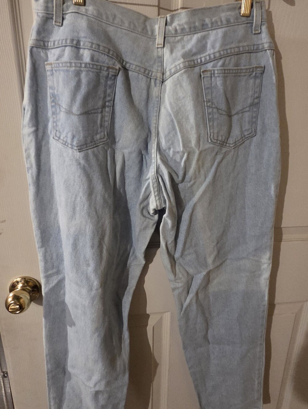 Light Wash Womens Jeans - Classic Straight Fit